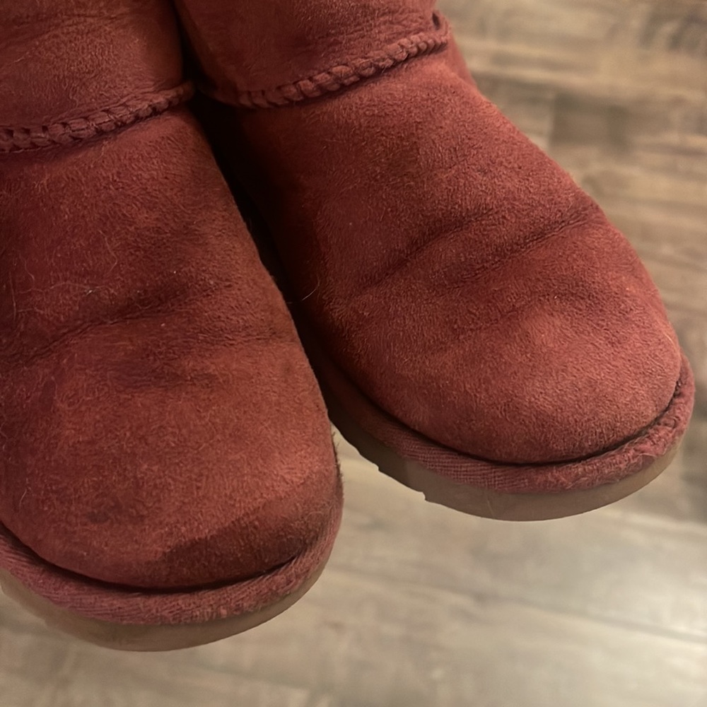 Uggs - Picture 6 of 6